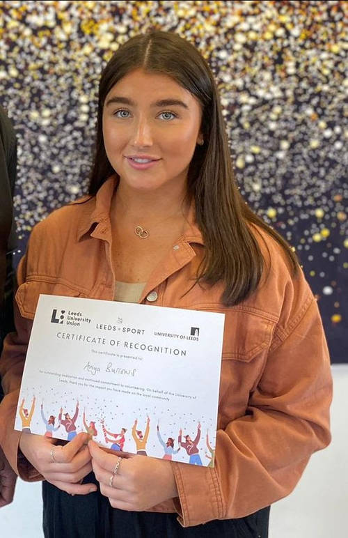 Leeds Student Volunteer Receives Award photo